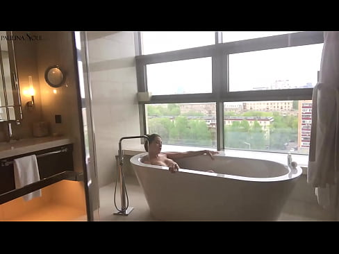 ❤️ Ogromna laska namiętnie waląca sobie cipkę w łazience Quality porn at us pl.moresexmovies.ru